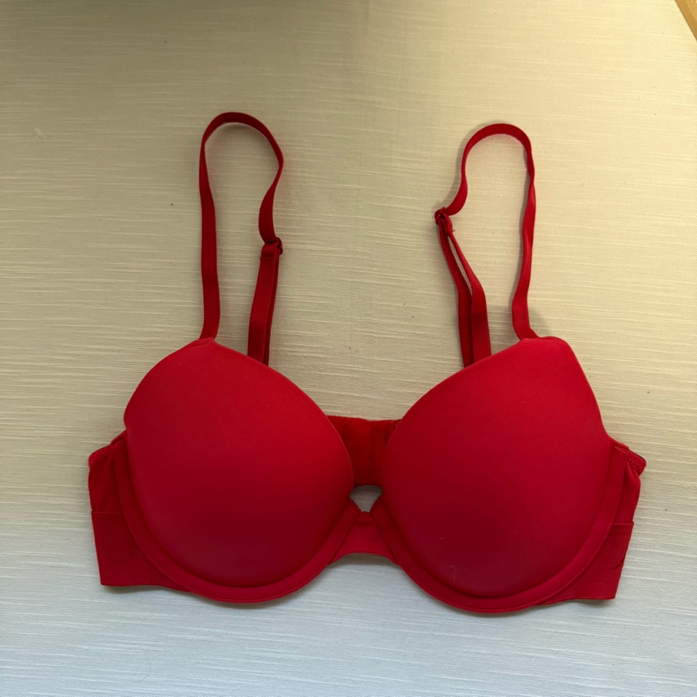 PINK Victoria's Secret Bold Red Bra